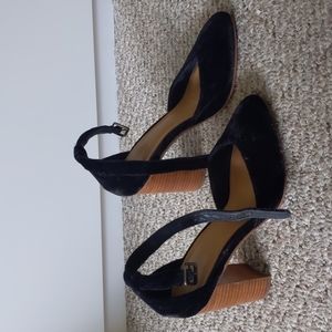 Soludos Black Velvet Pumps